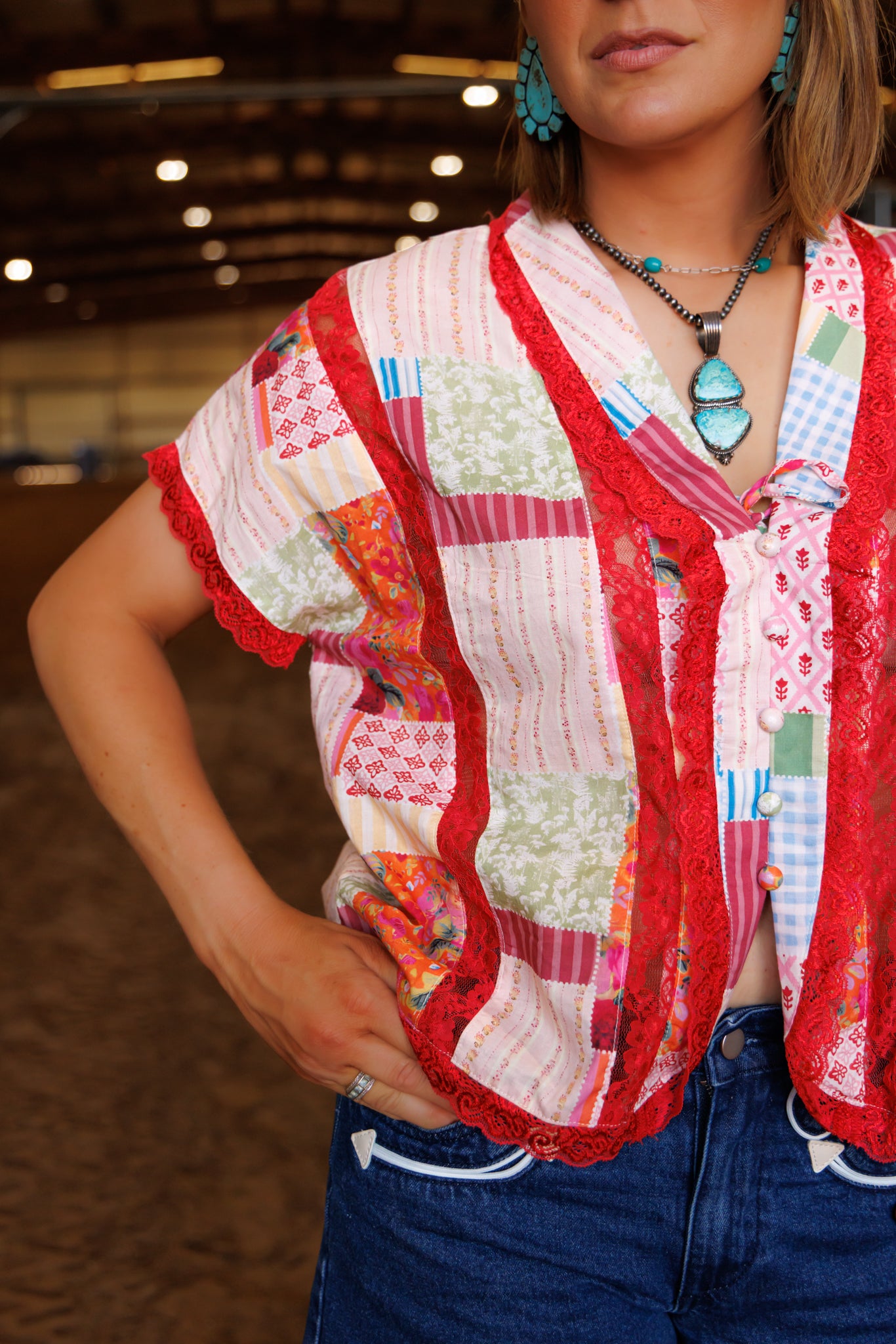 HH2760 PATCHWORK LACE TOP