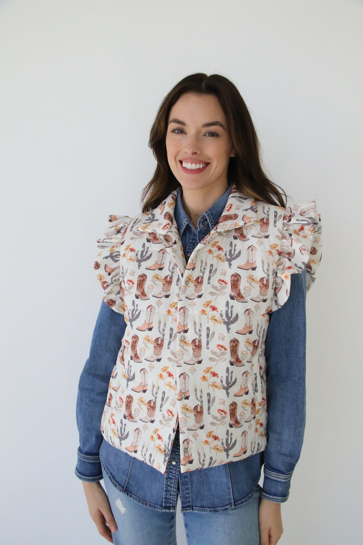 HH1171 DESERT FLORAL RUFFLE PUFFER VEST
