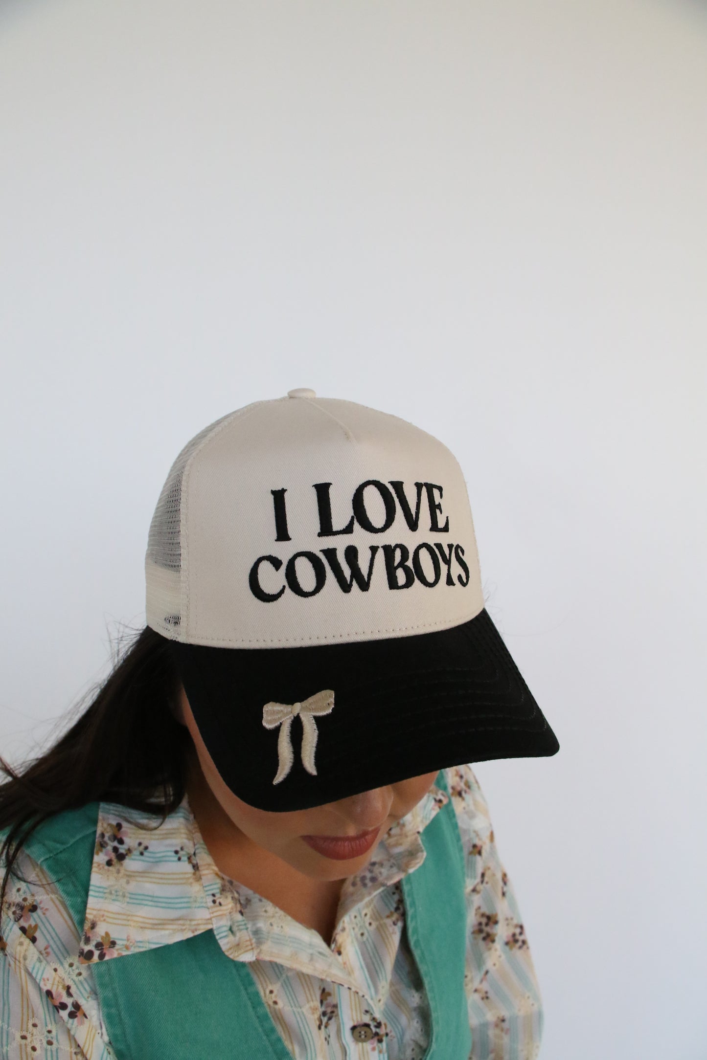 IS HH5401 BLK I LOVE COWOY TRUCKER HAT