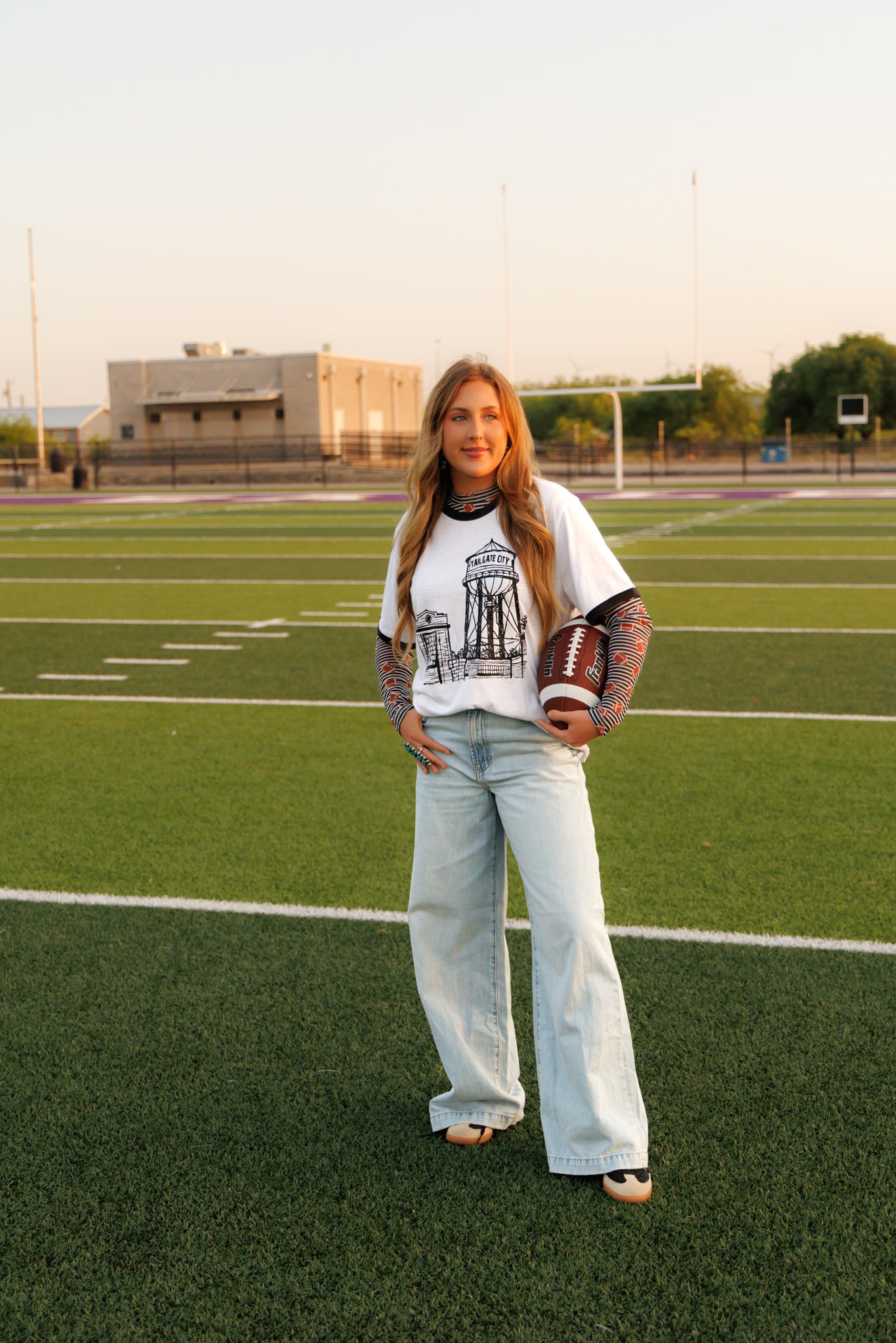 HH246 WHITE/BLK RINGER TAILGATE CITY