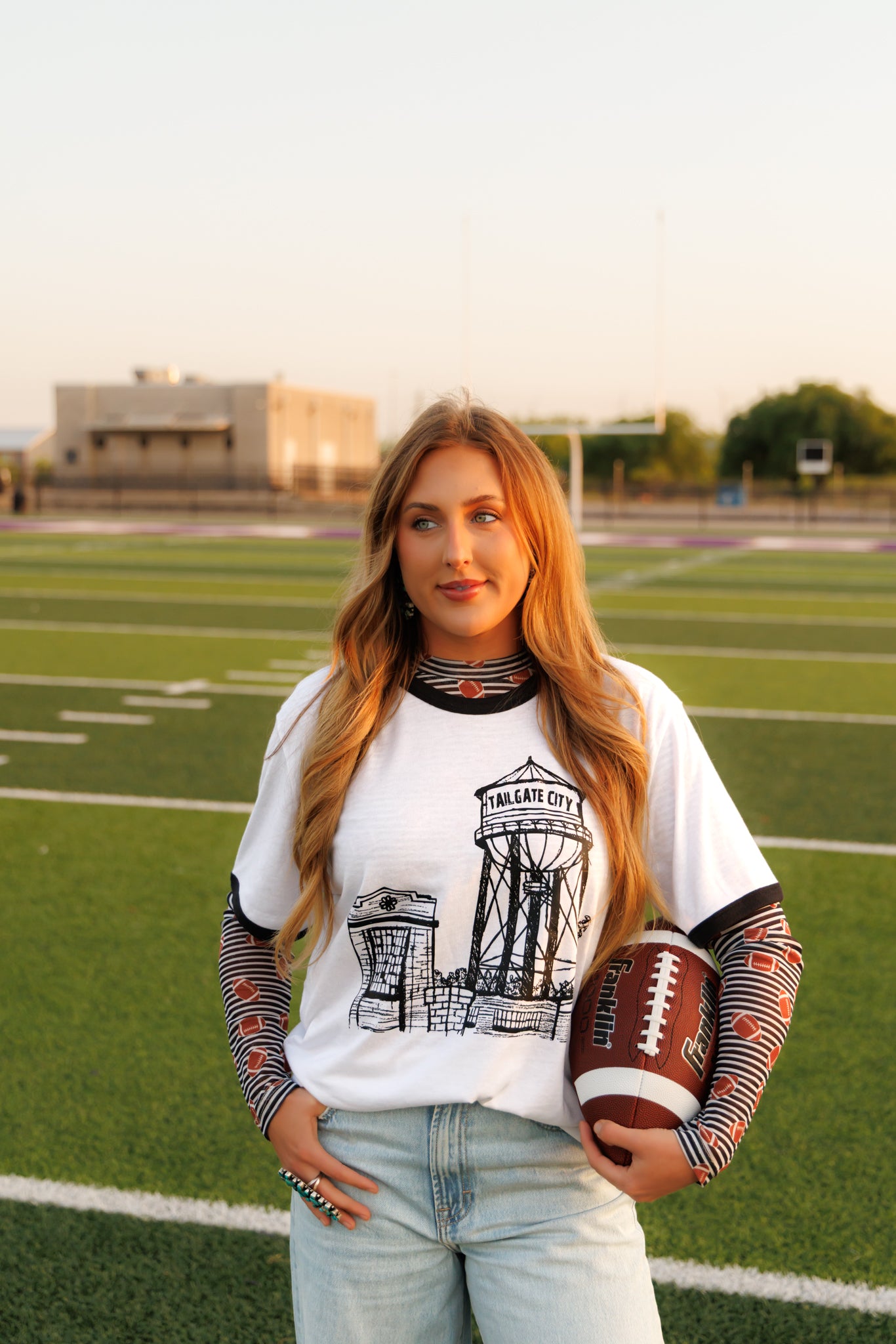 HH246 WHITE/BLK RINGER TAILGATE CITY