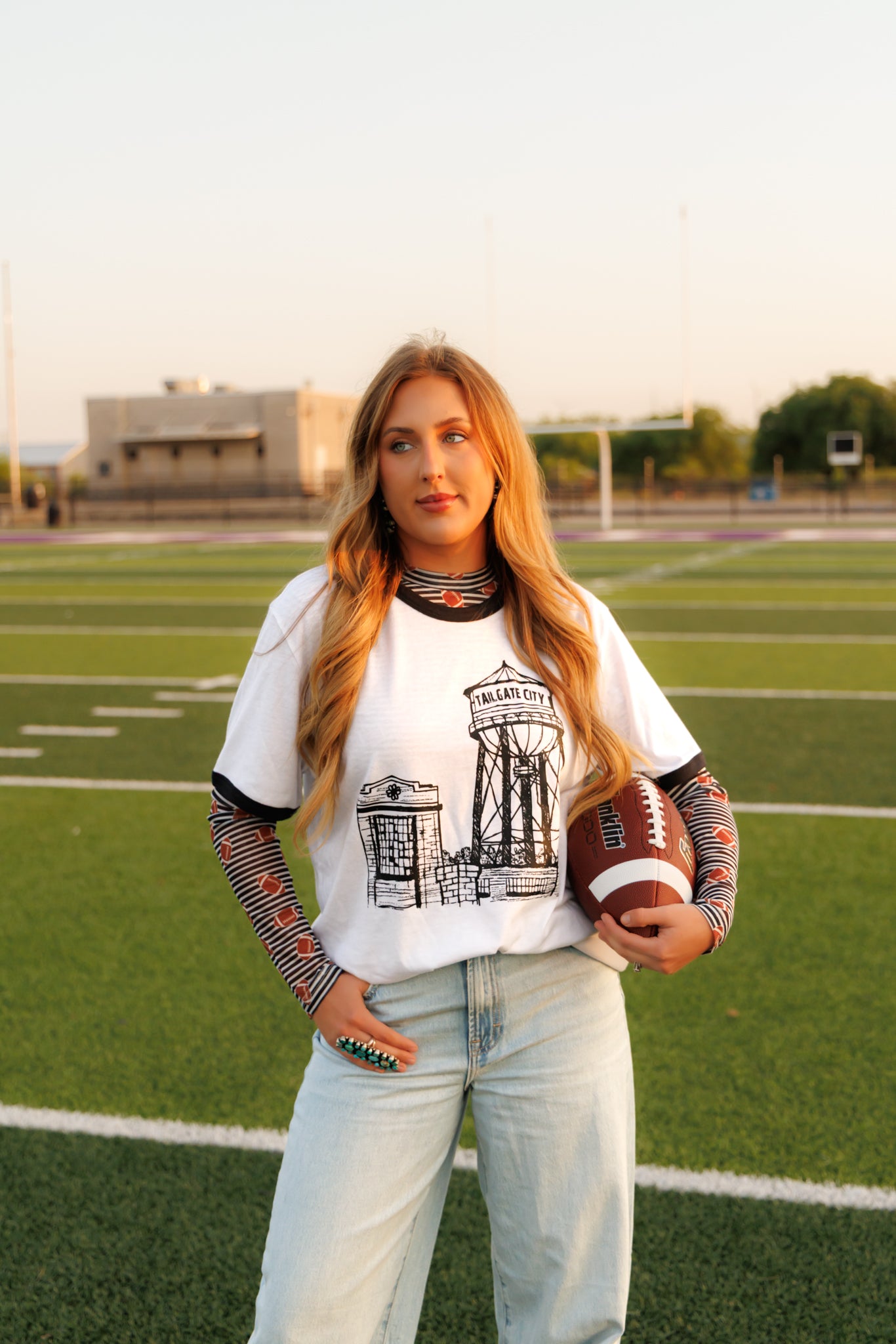 HH246 WHITE/BLK RINGER TAILGATE CITY