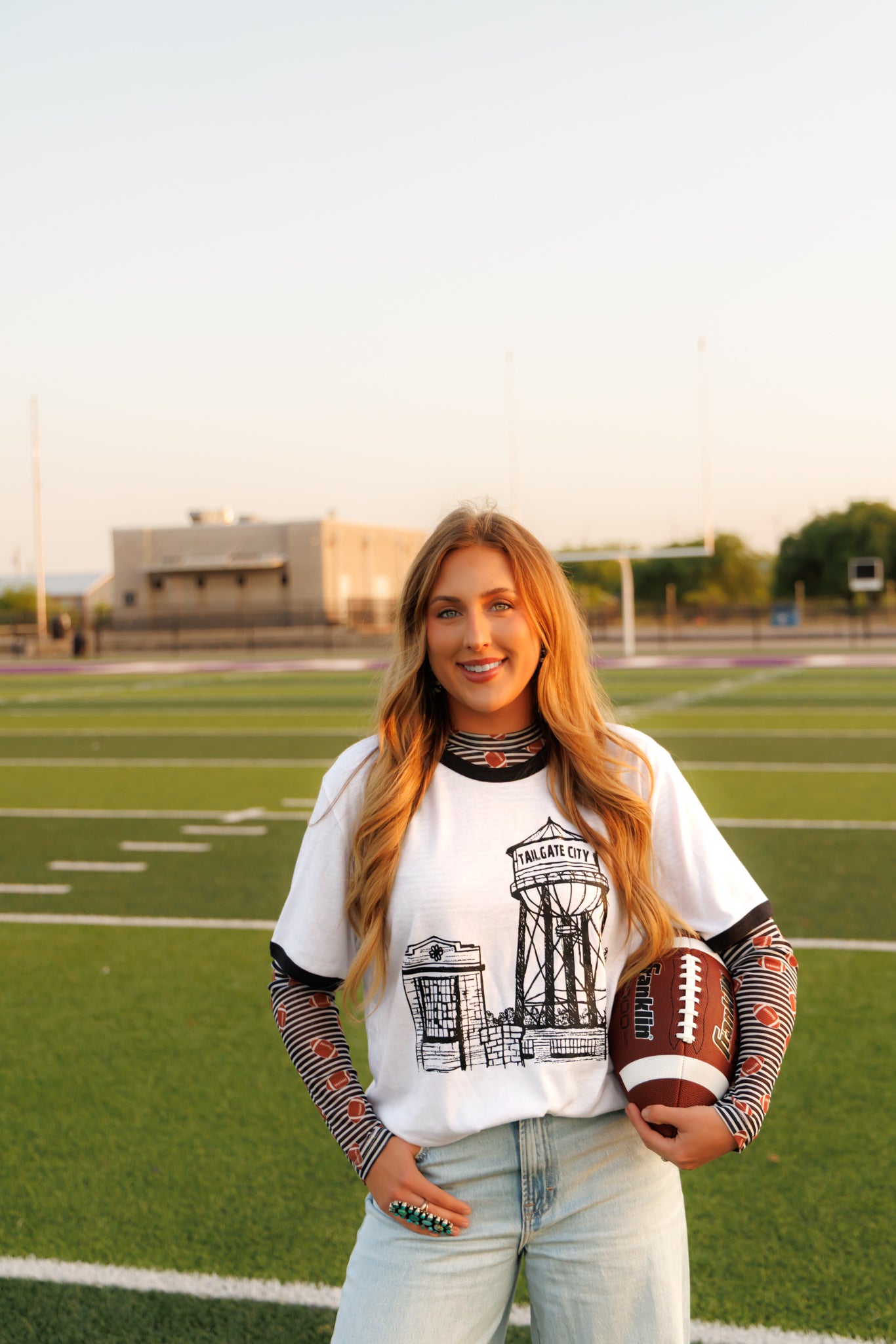 HH246 WHITE/BLK RINGER TAILGATE CITY