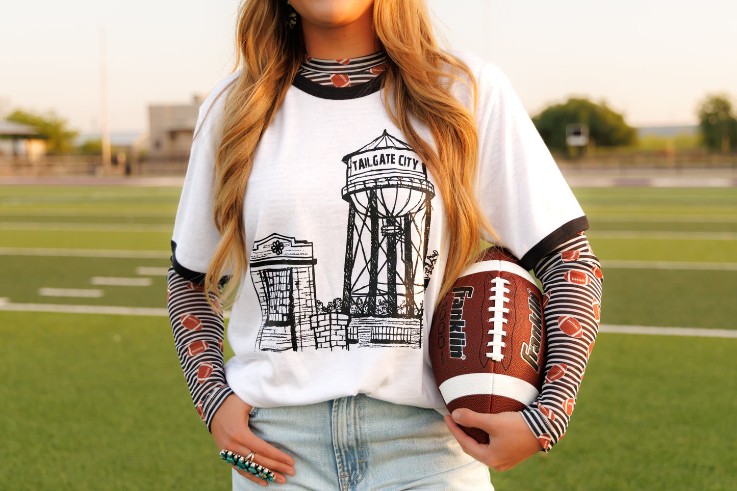 HH246 WHITE/BLK RINGER TAILGATE CITY