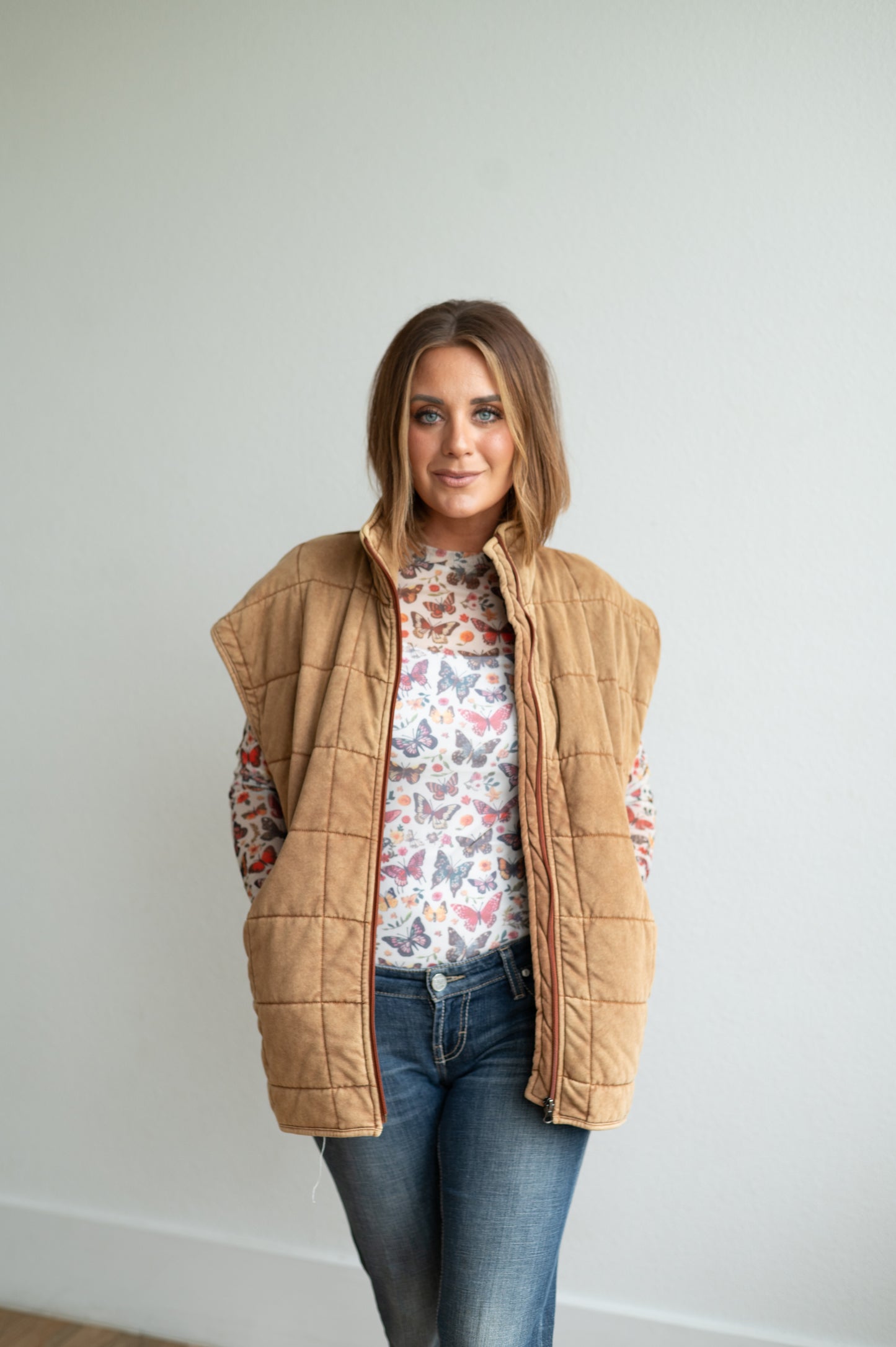 HH1169 BROWN QUITTED VEST