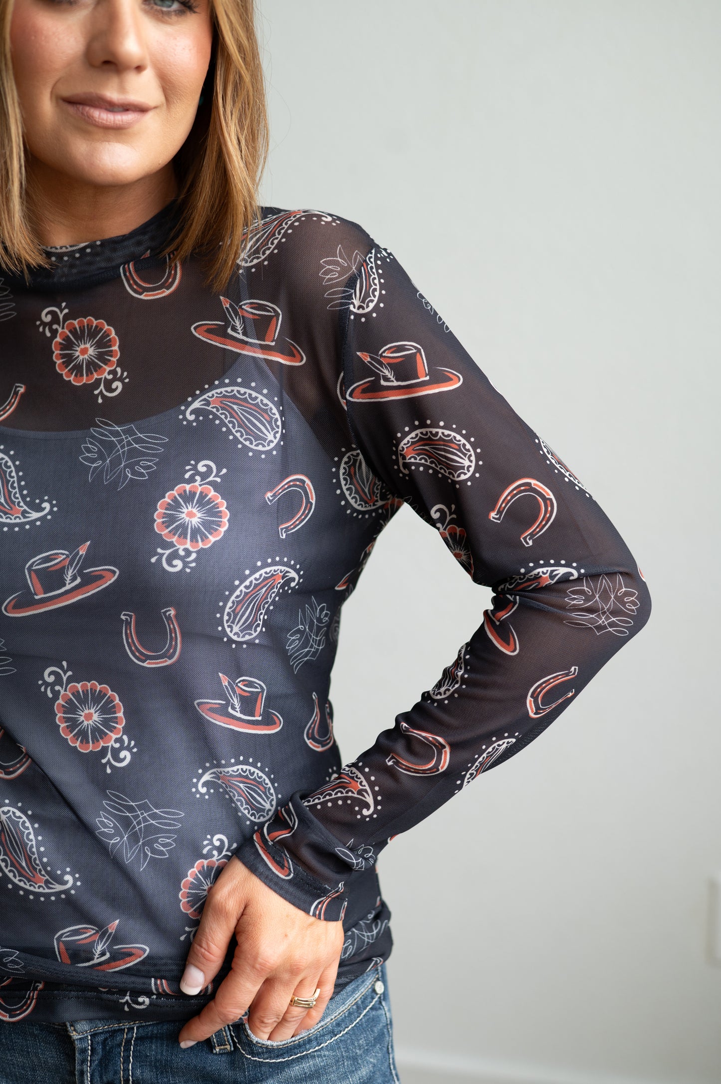 HH1221 BLK FEATHER IN HAT MESH TOP