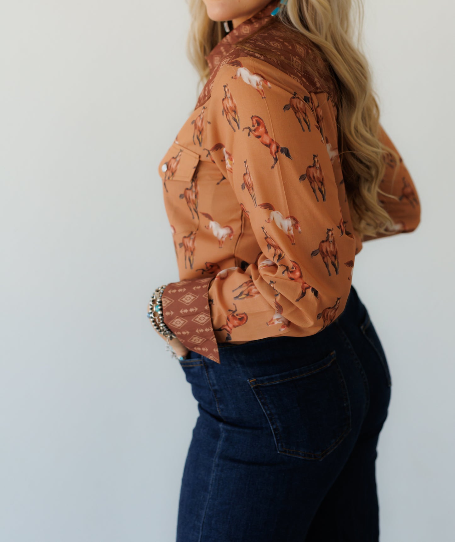 Pearl Snap, Brown Run Horse HH2709 (Pack)