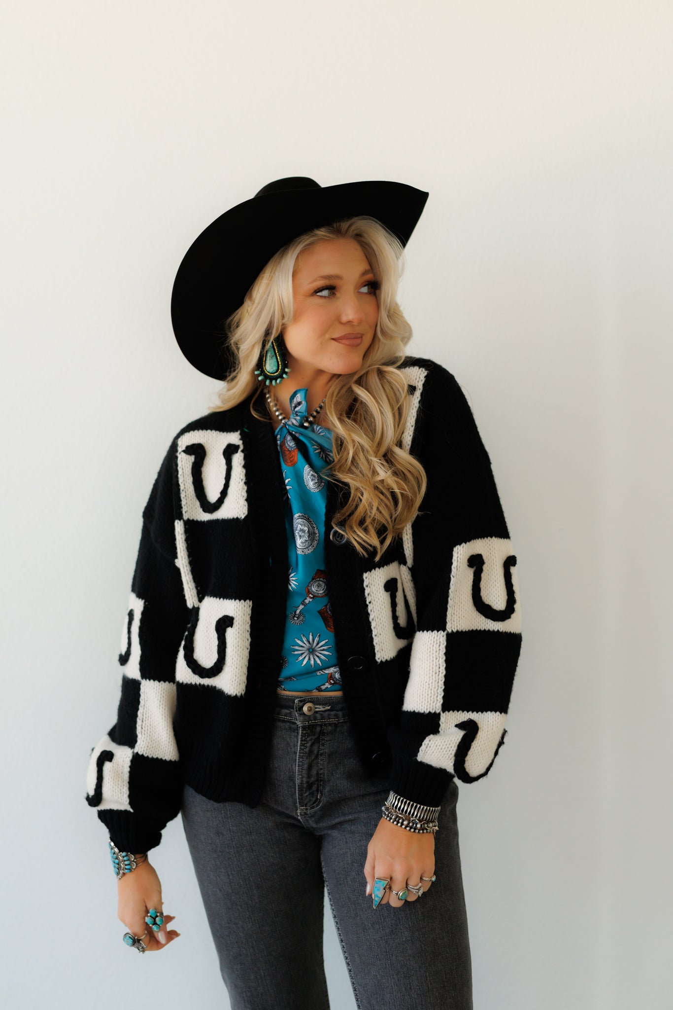 Cardigan, Black Horseshoe HH2864 (Pack OF 7)