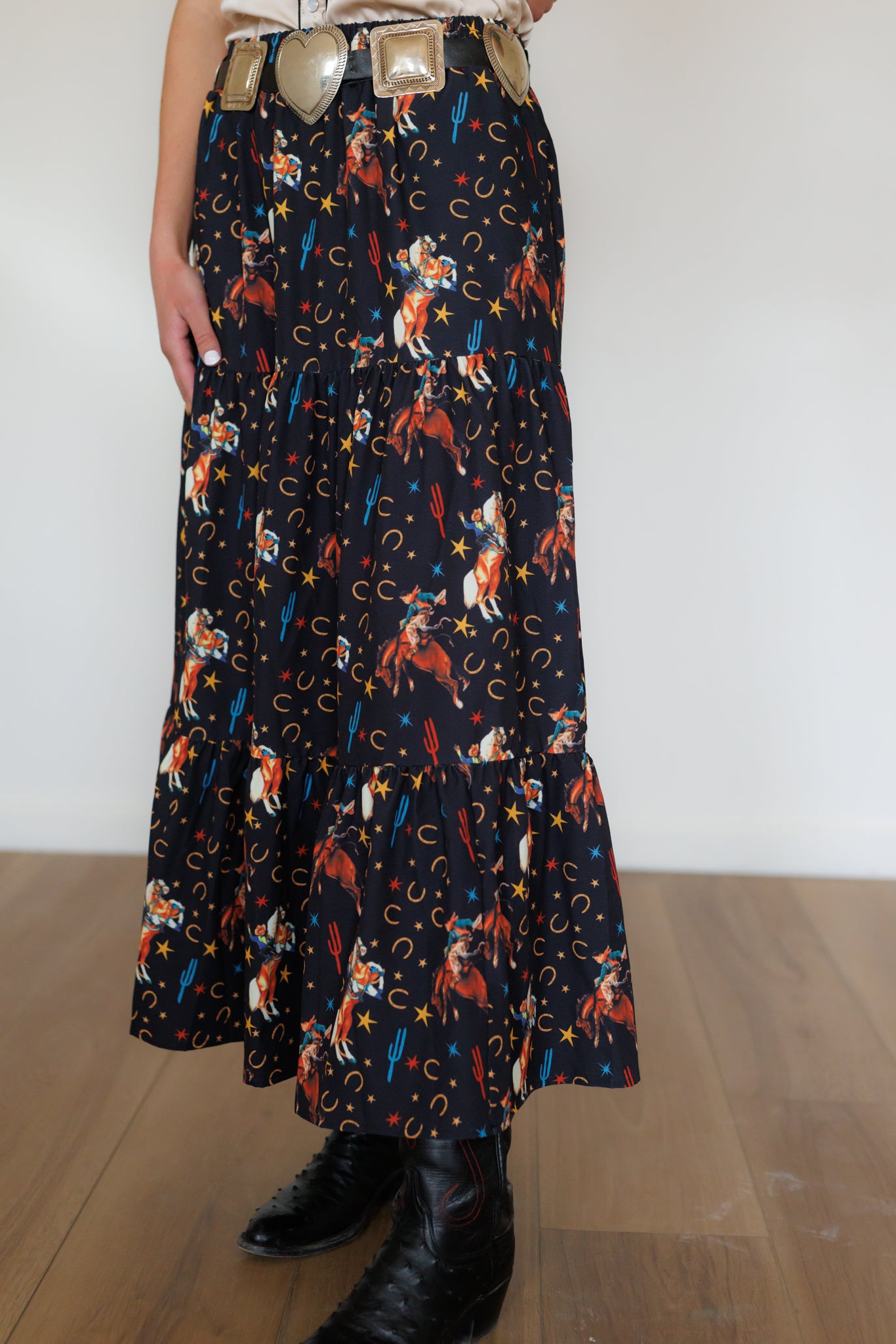 Skirt, Black Star Cowboy HH3004 (Pack OF 7)