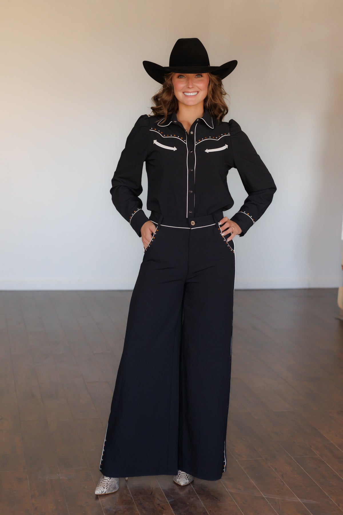 Pant, Black Studded HH221 (Pack OF 7)