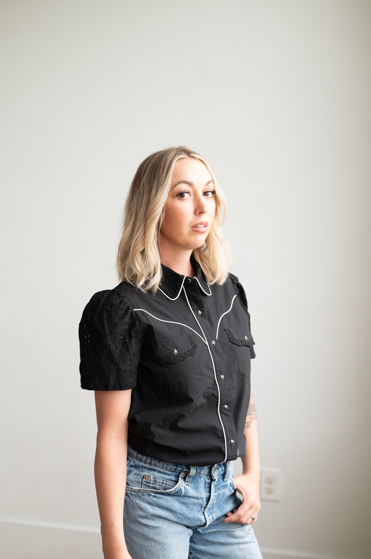 Pearl Snap, Eyelet Black SS Pearl Snap HH2704(Pack OF 7)