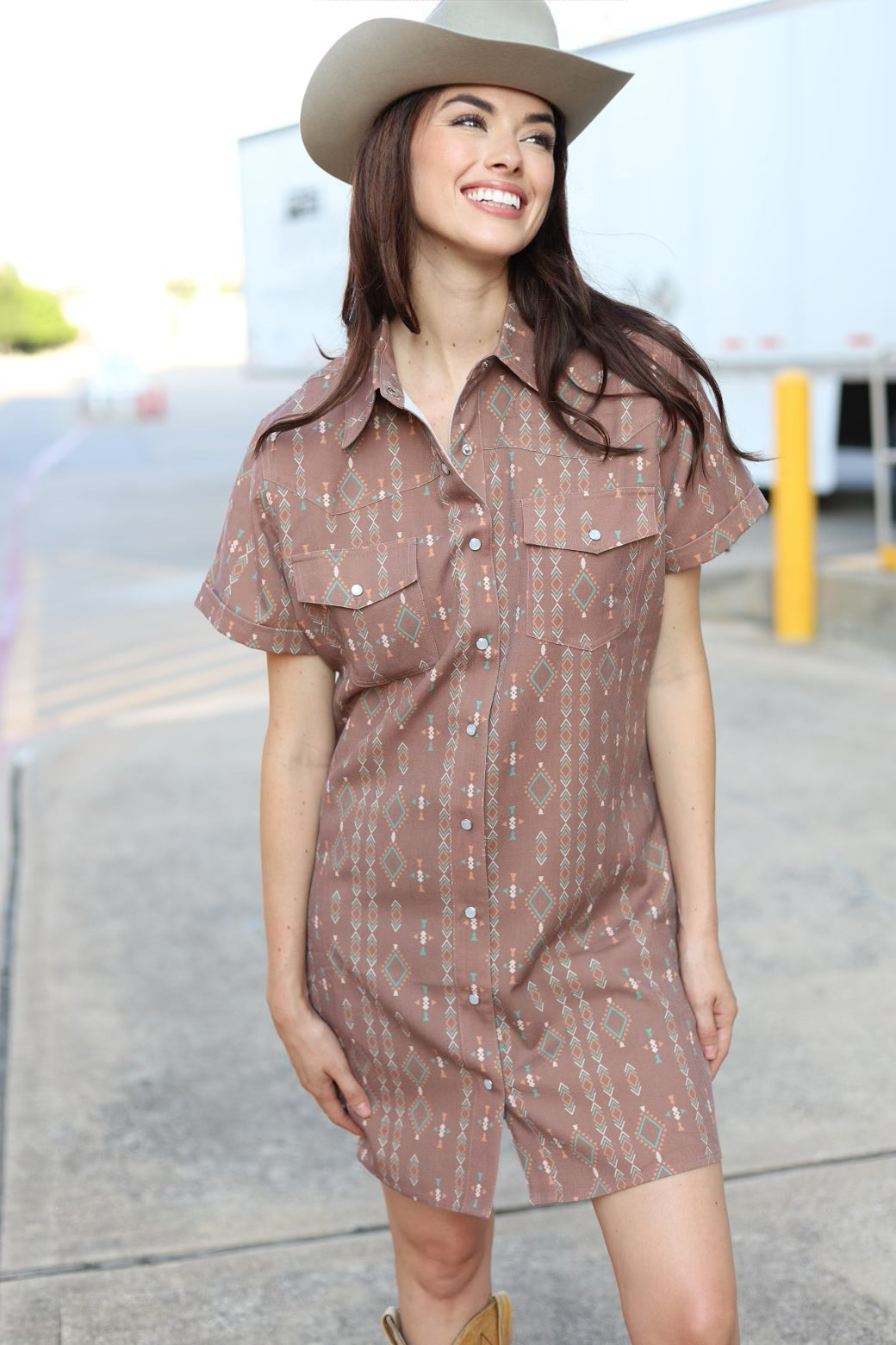 HH12 BROWN AZTEC SNAP SHORT SLEEVE DRESS