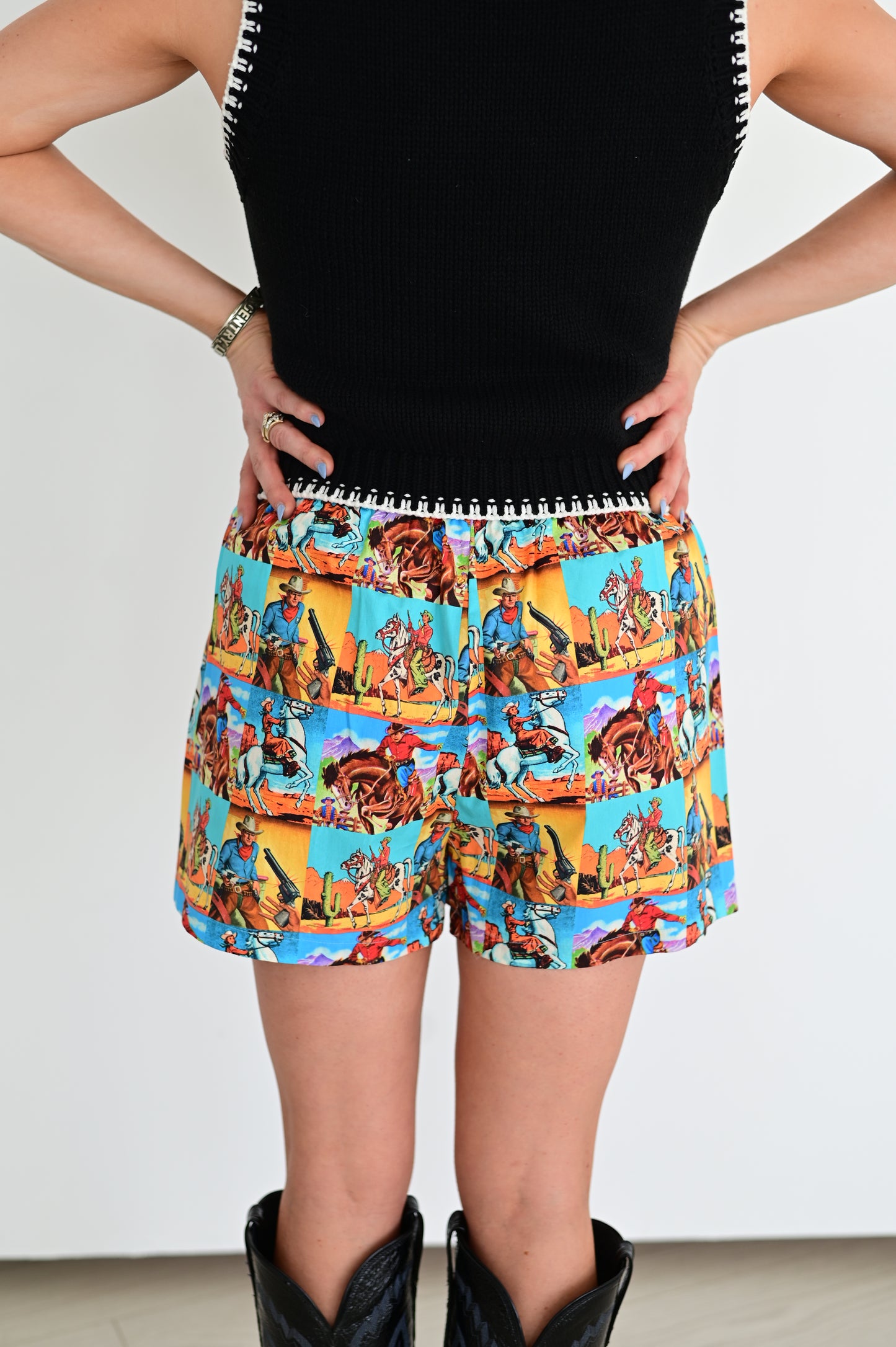 HH98 COWBOY POPART SHORTS