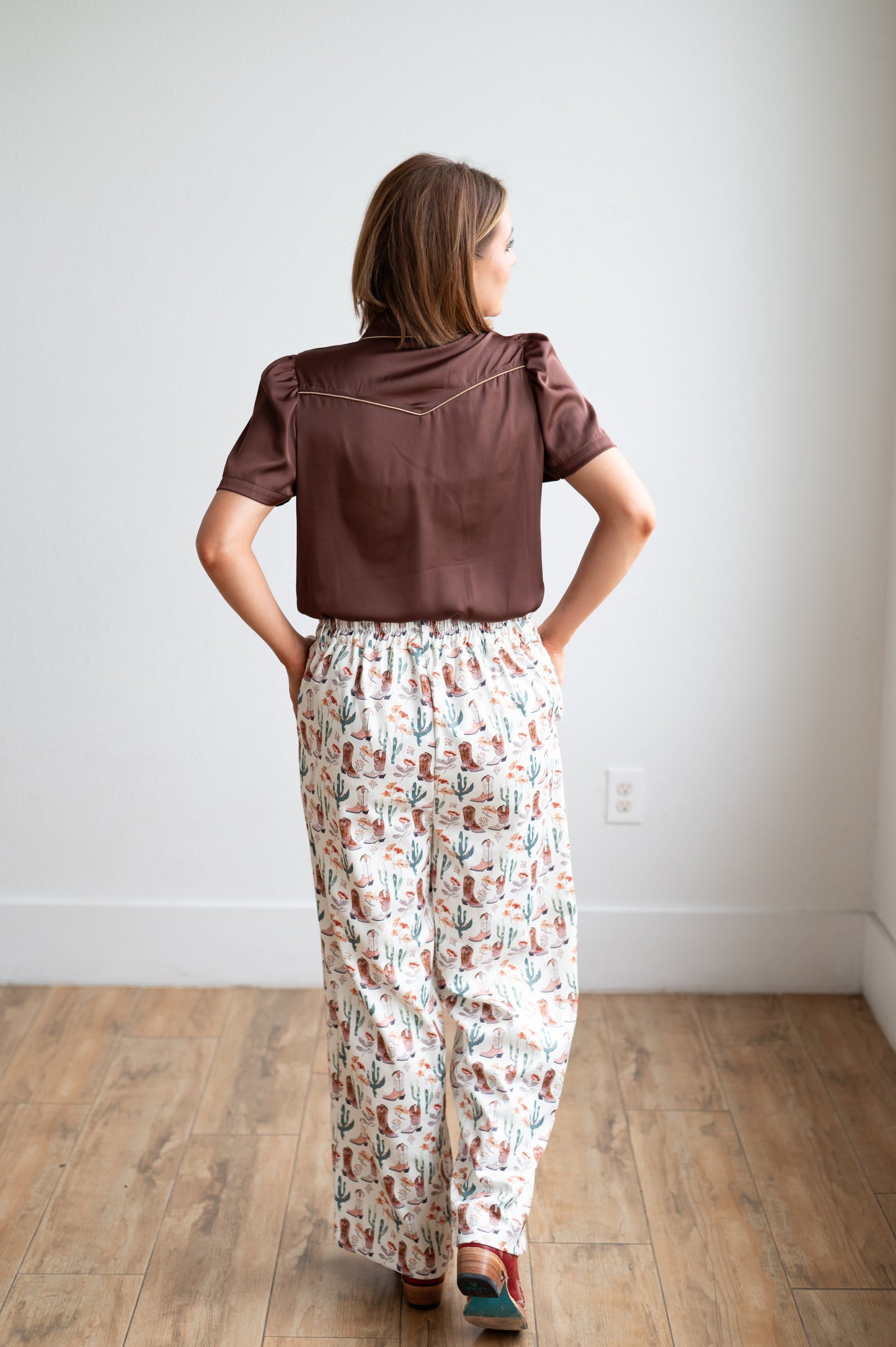 HH56 DESERT FLORAL PANTS