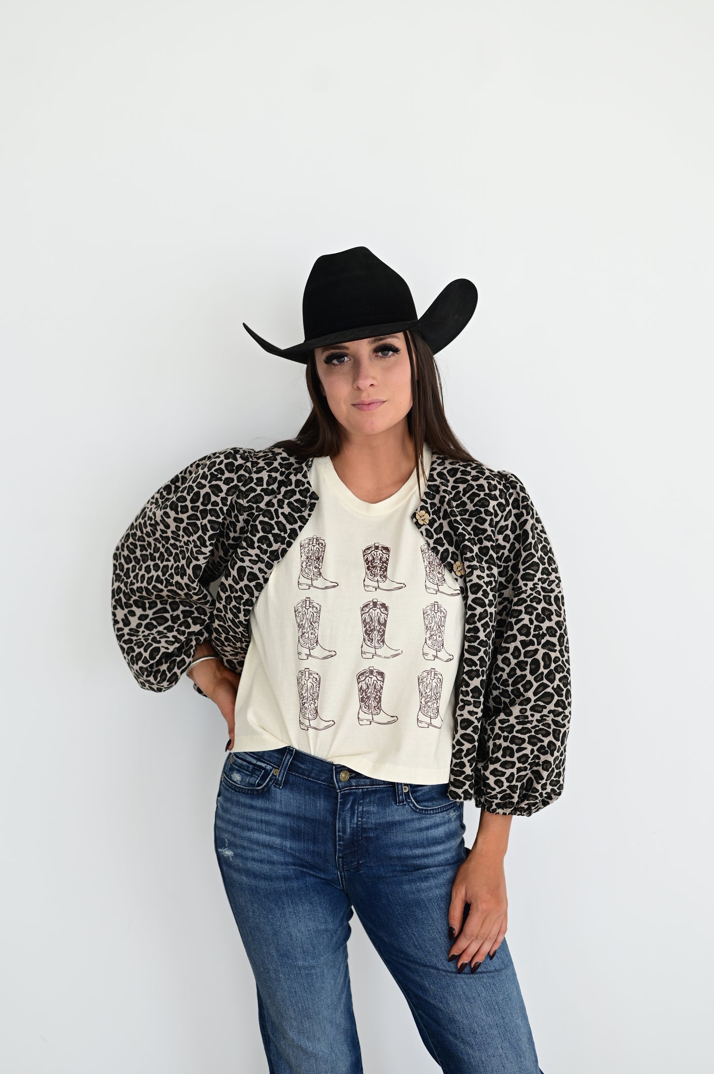 HH307 BROWN BOOT IVORY