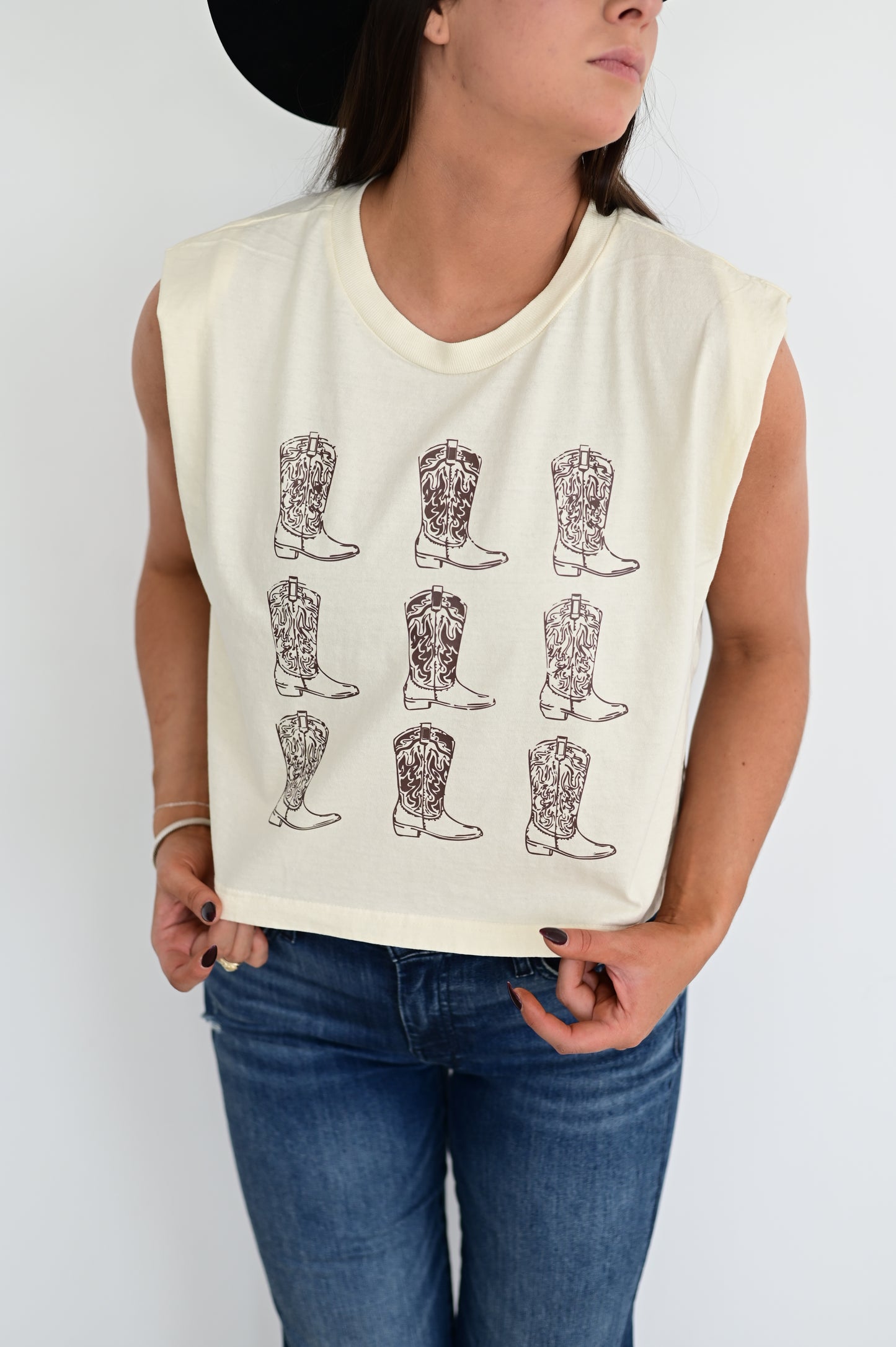 HH307 BROWN BOOT IVORY