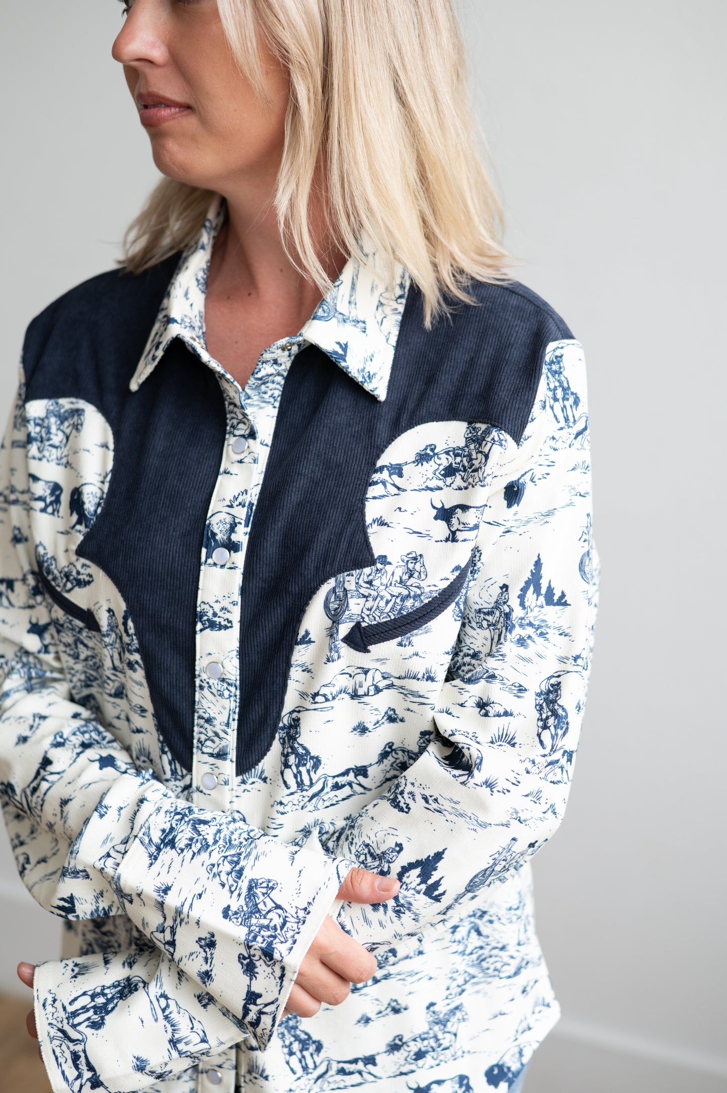 HH2730 CORDUROY COWBOY BUFFALO PEARL SNAP