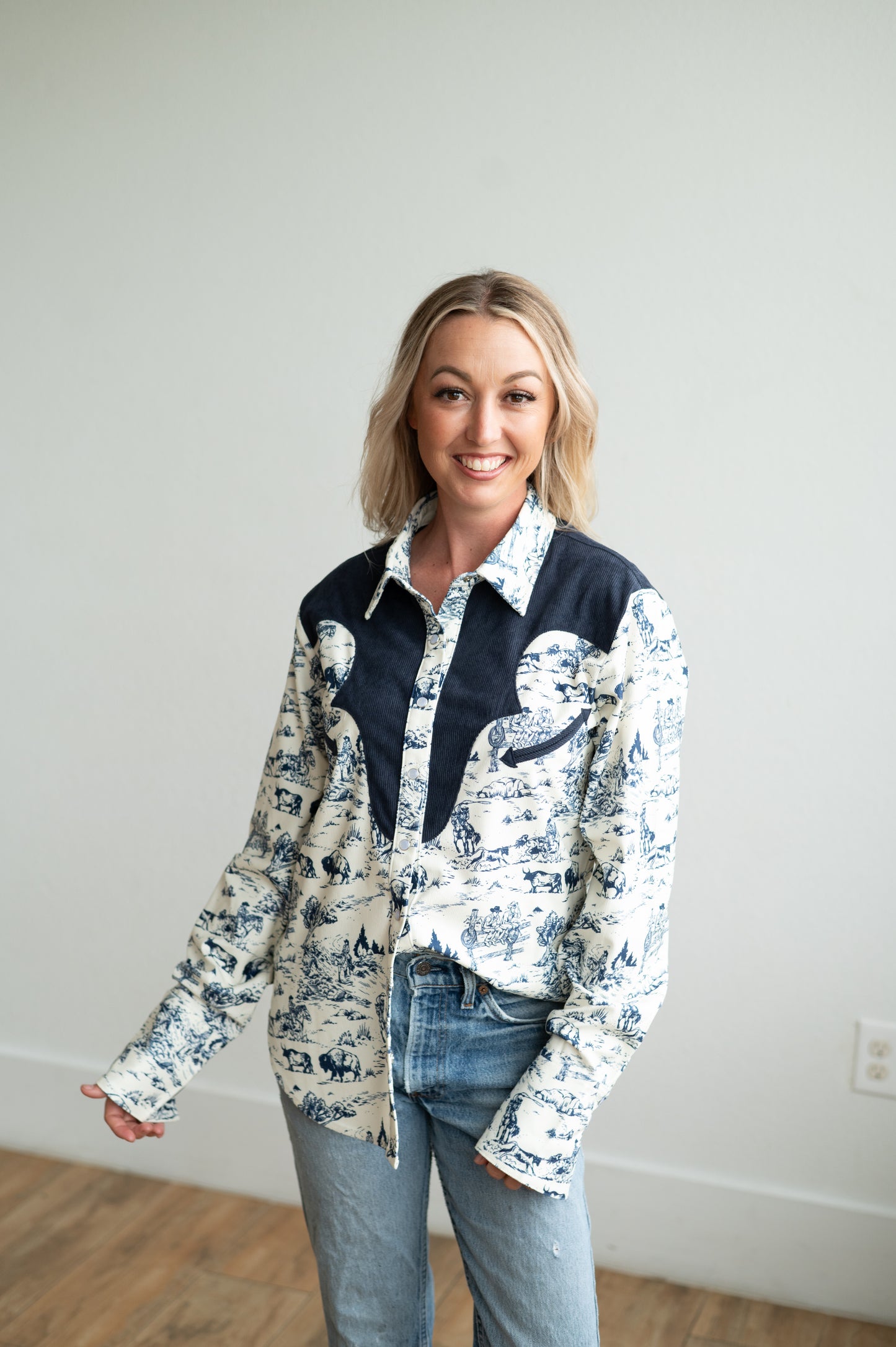 HH2730 CORDUROY COWBOY BUFFALO PEARL SNAP