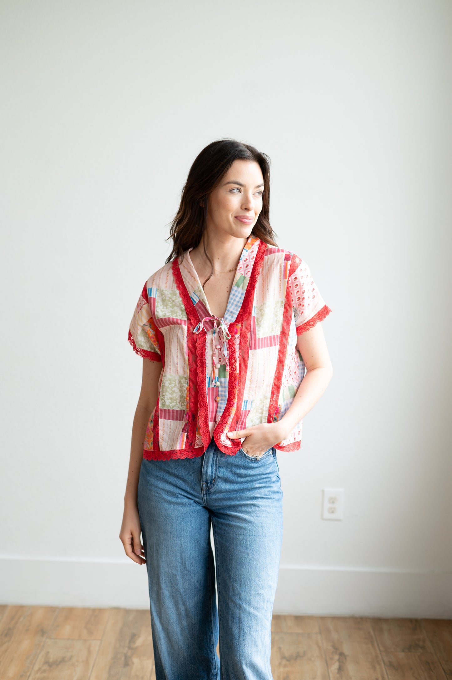 HH2760 PATCHWORK LACE TOP