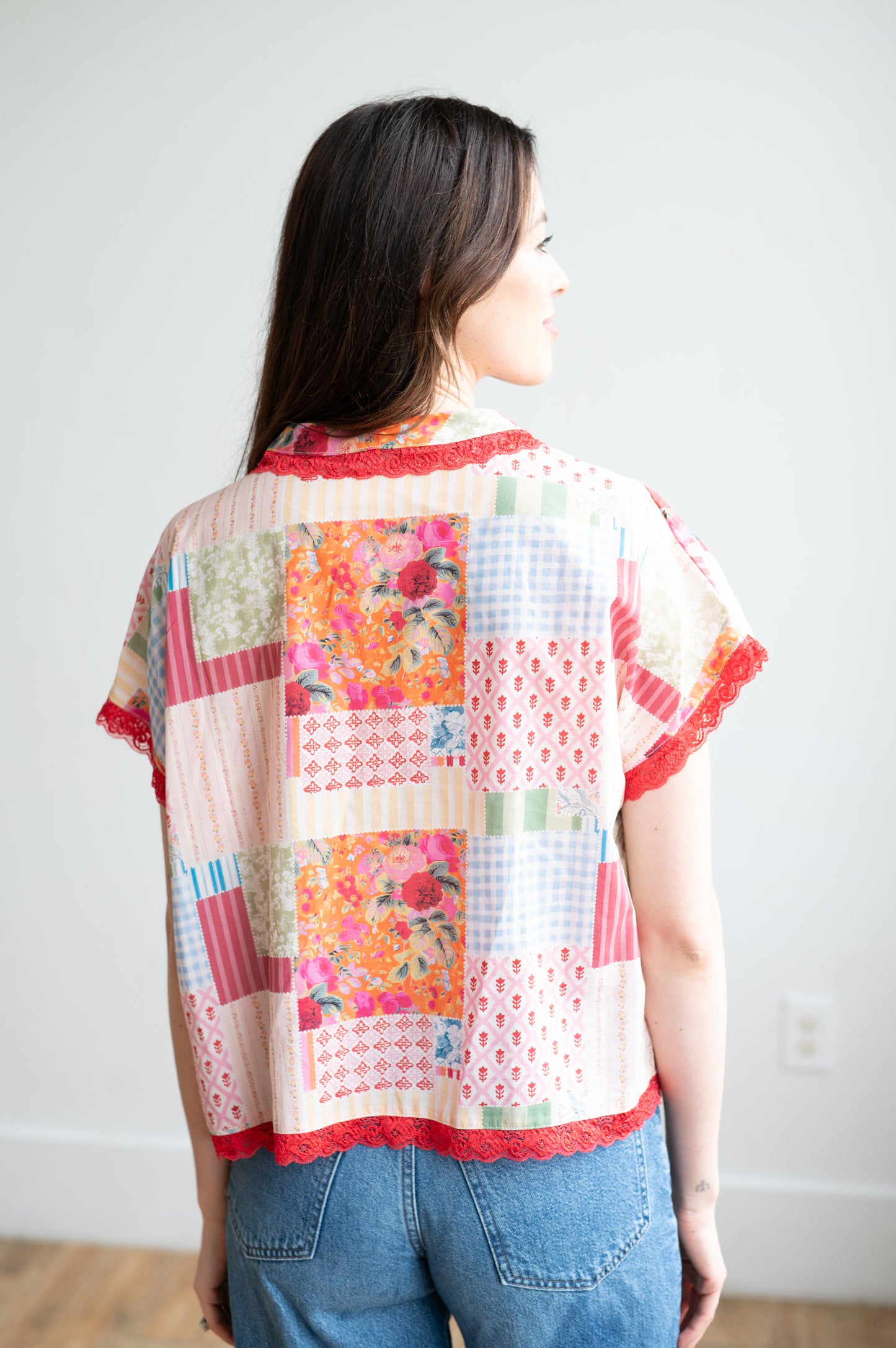 HH2760 PATCHWORK LACE TOP