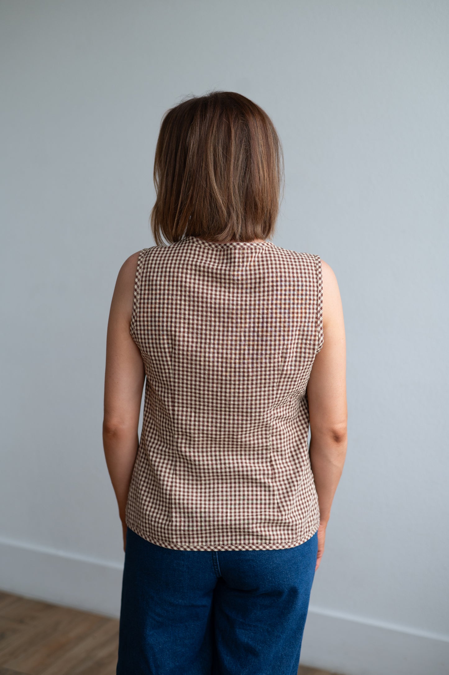 HH826 BROWN GINGHAM TIE VEST
