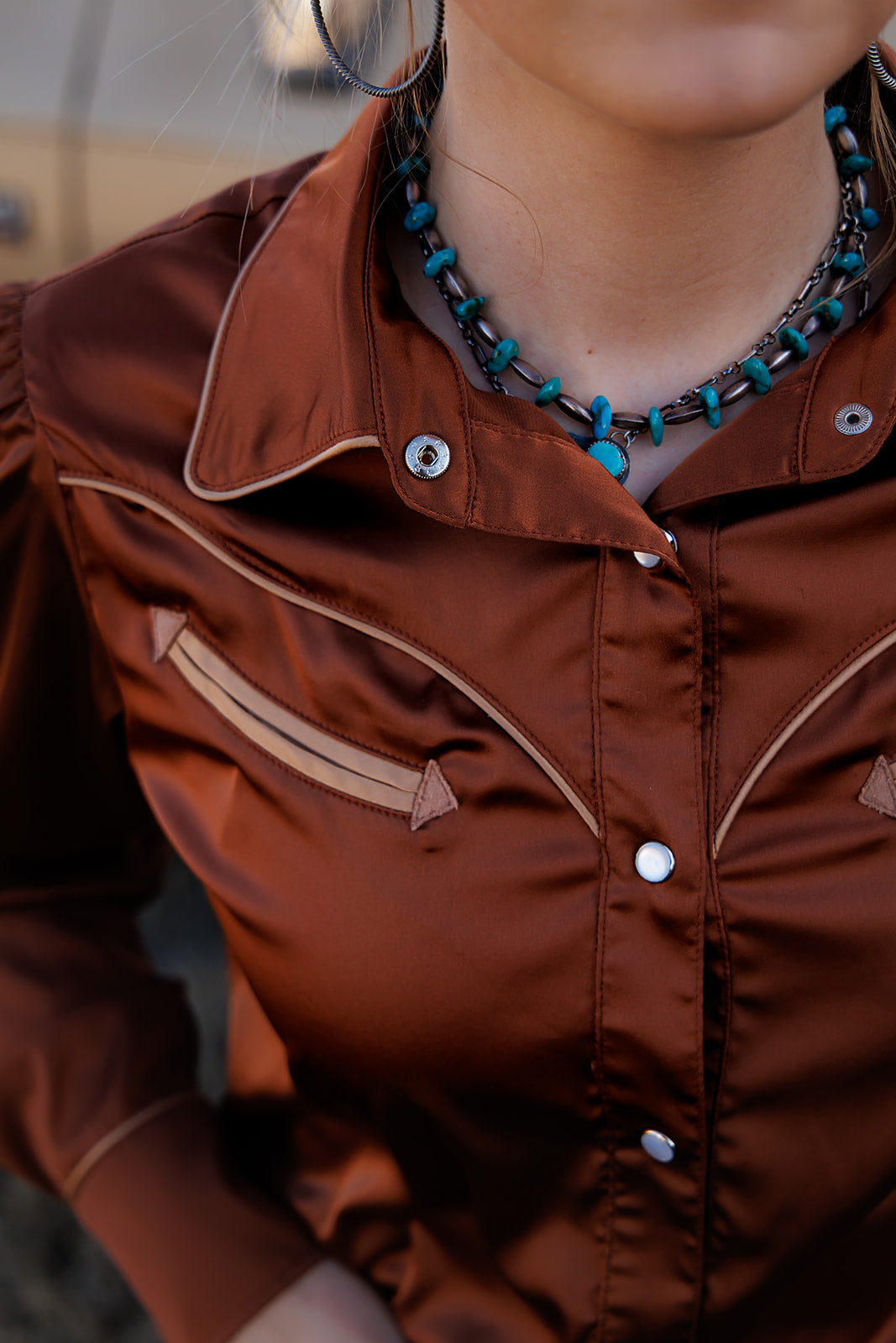 HH2708 BROWN/ CHAMPANGE SATIN  LS PUFF PEARL SNAP TOP