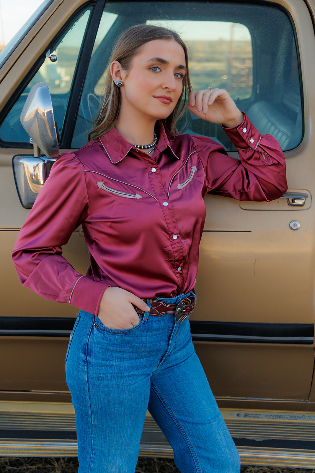 HH2708 SOLID BERRY LS ARROW PEARL SNAP